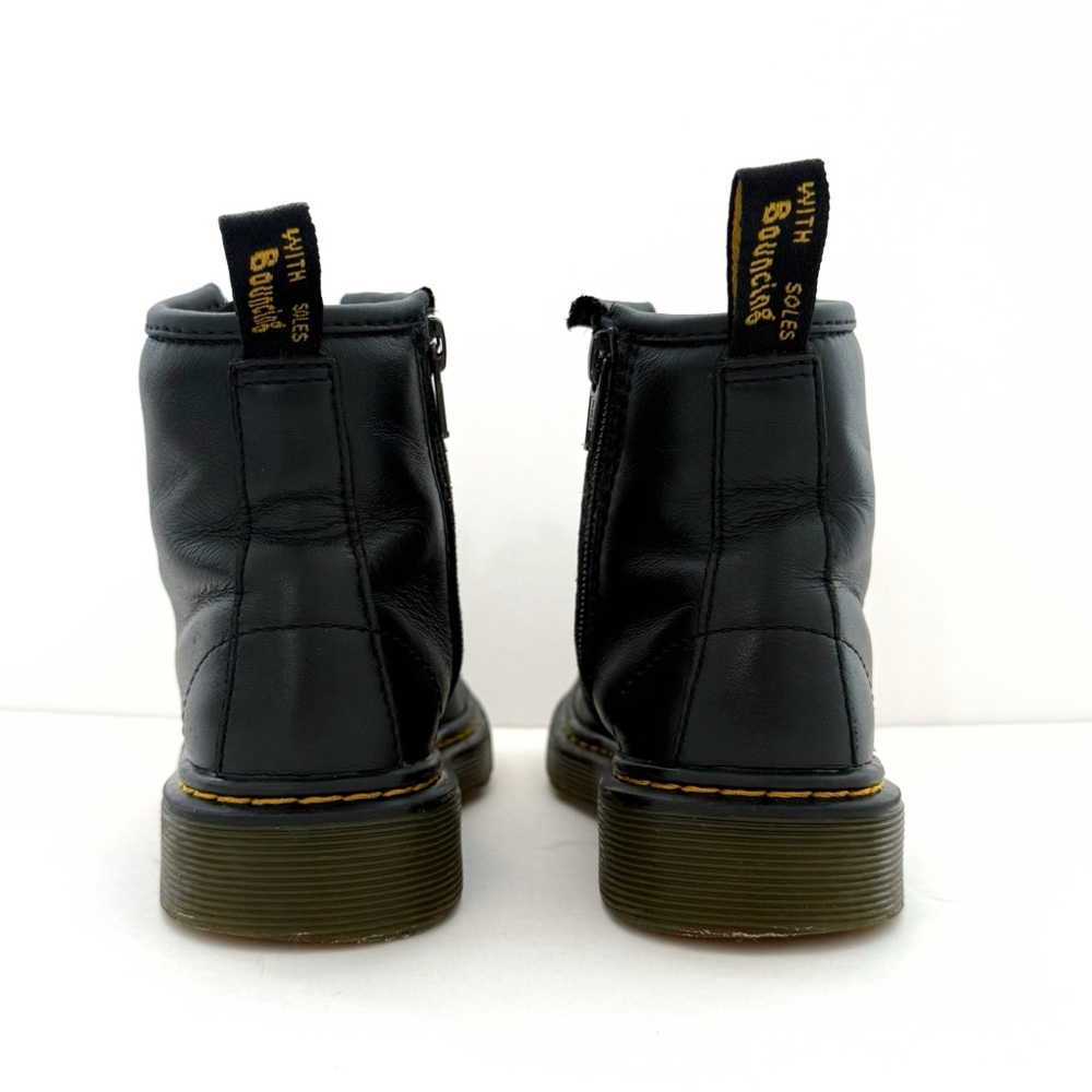 DR. MARTENS 1460 J KIDS BLACK LEATHER LACE UP ANKLE BOOTS - Picture 3 of 10